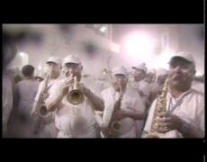 Descubre la mejor fiesta en la Calle Triana en Las Palmas: ¡Una experiencia imperdible!