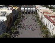 Descubre la mejor Fiesta en la Plaza de Santa Ana en Las Palmas: ¡Diversión garantizada!