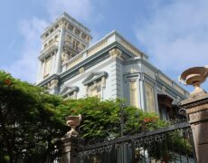 Descubre el encanto de Triana: Un imperdible paseo turístico en Las Palmas